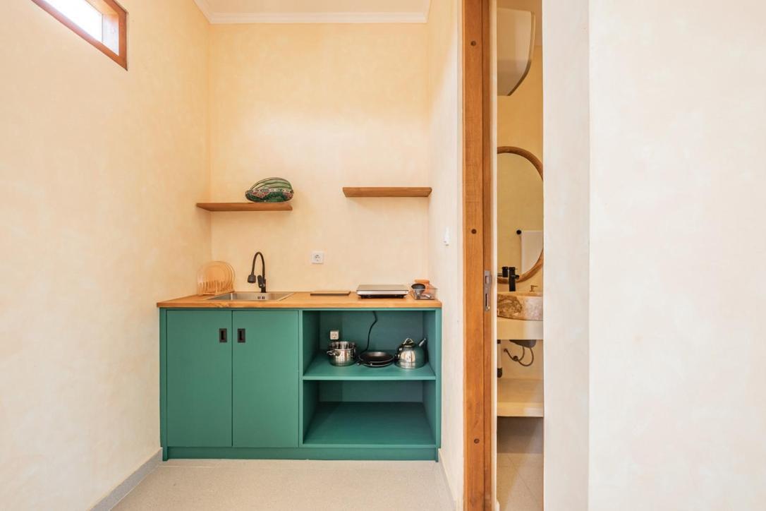 Ellisani Bali Apartment Canggu  Ruang foto